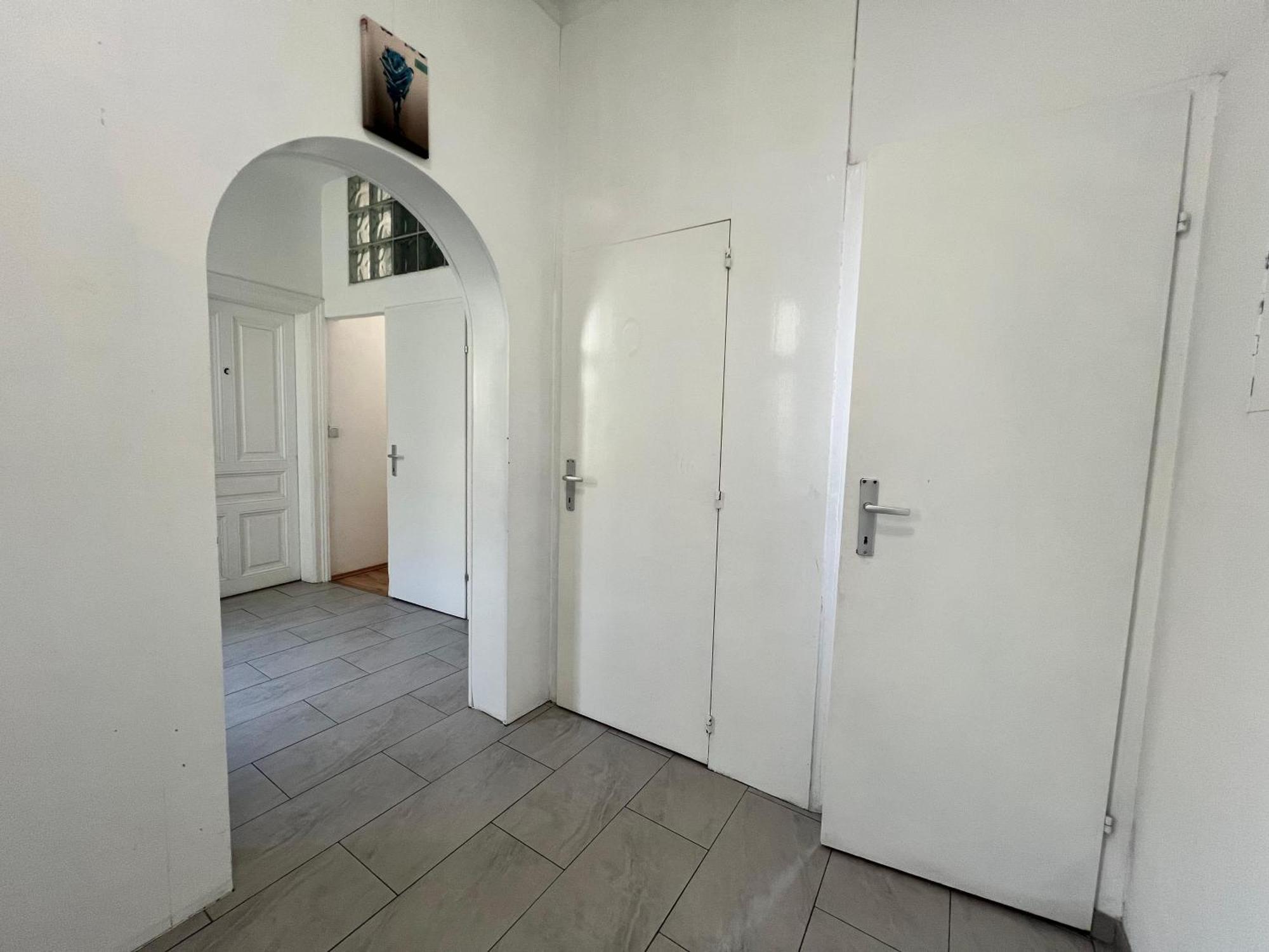 Apartament Cozy 4br Shared Apt.- Near U3/zippererstrasse *