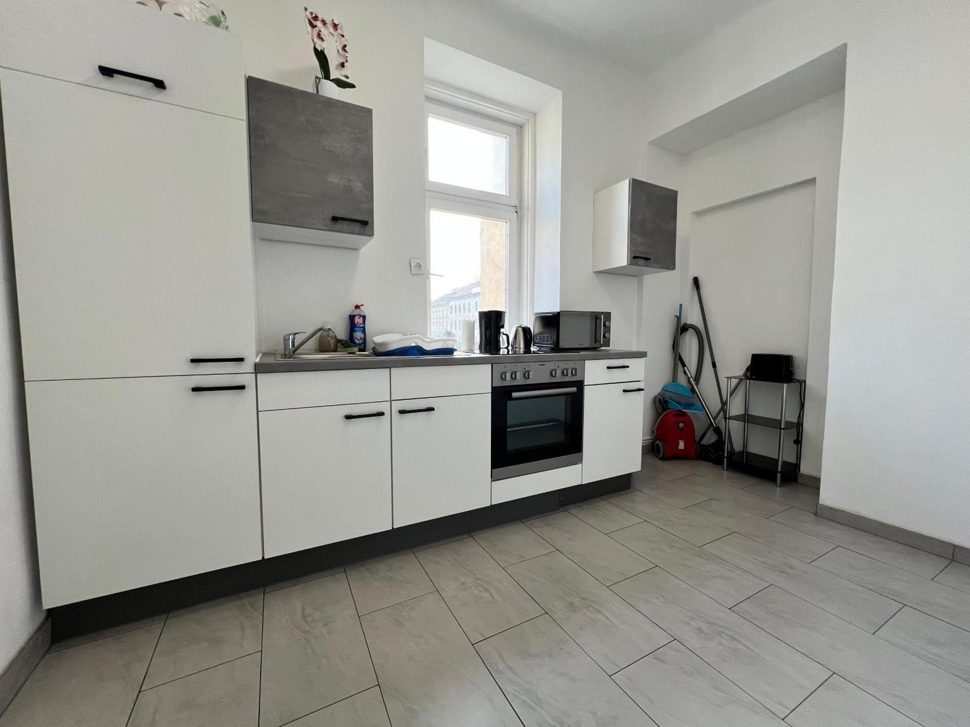 Apartament Cozy 4br Shared Apt.- Near U3/zippererstrasse