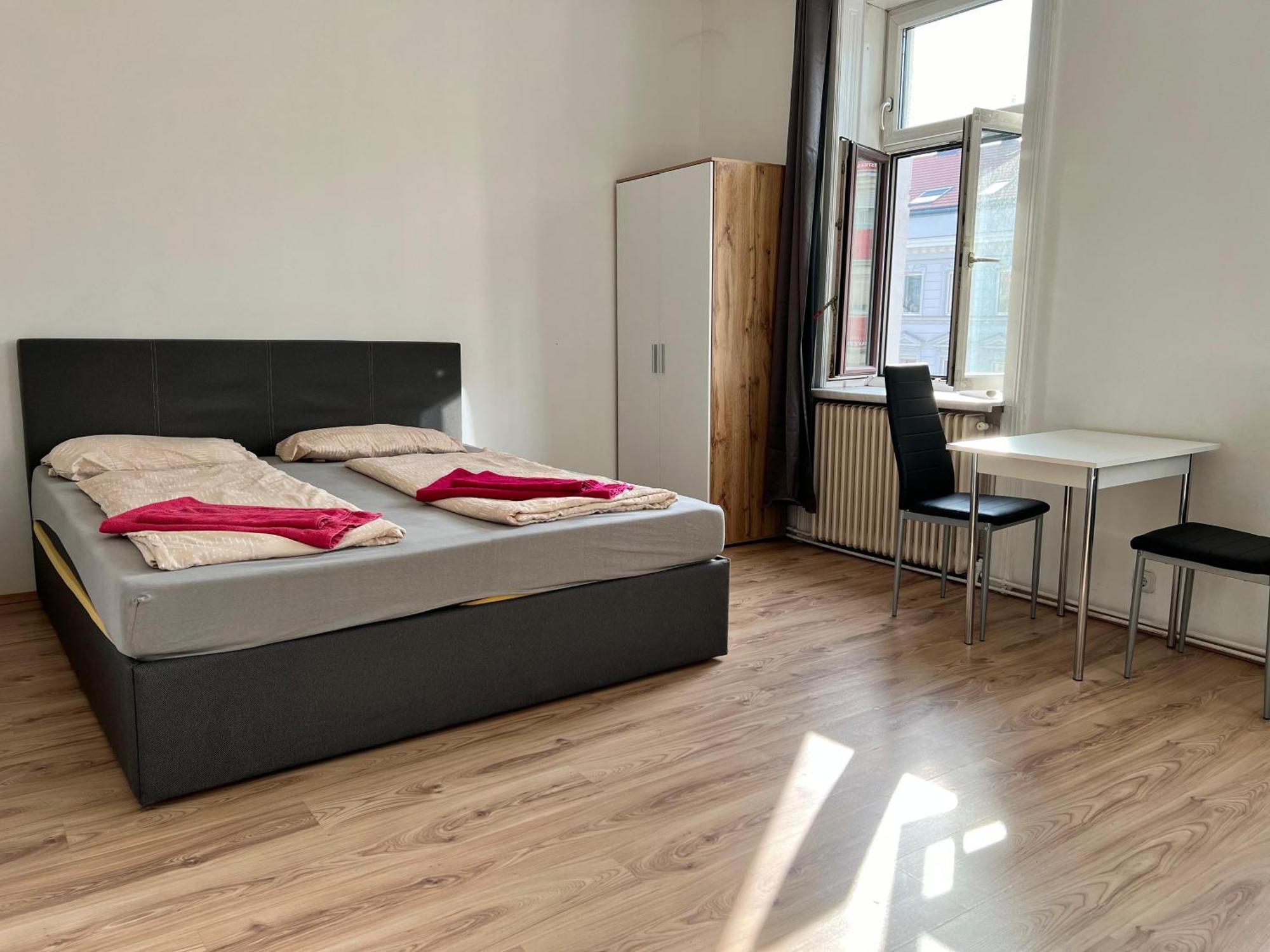 Apartament Cozy 4br Shared Apt.- Near U3/zippererstrasse
