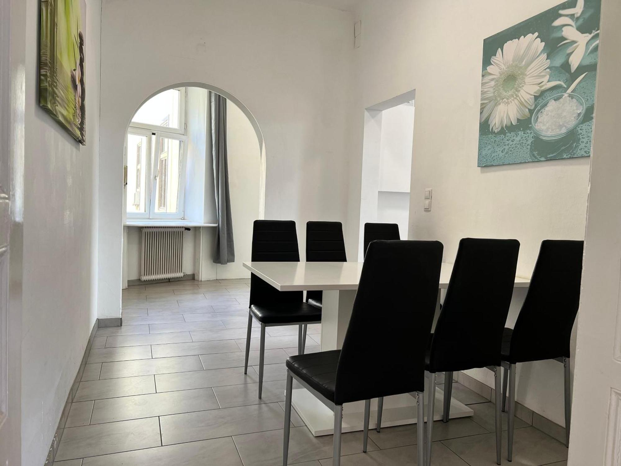 Apartment Cozy 4br Shared Apt.- Near U3/zippererstrasse Wien